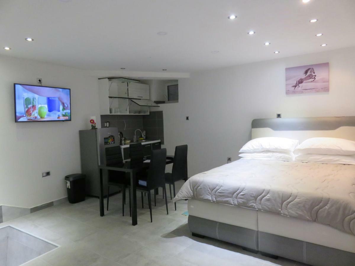 Apartament Cres Zewnętrze zdjęcie